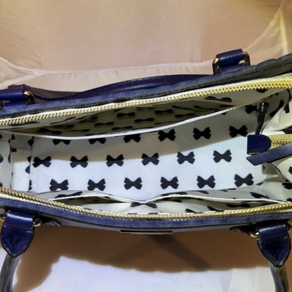 Kate Spade Navy Leather & Beige Linen Scallop Detail Satchel w/matching wallet - Picture 2 of 4